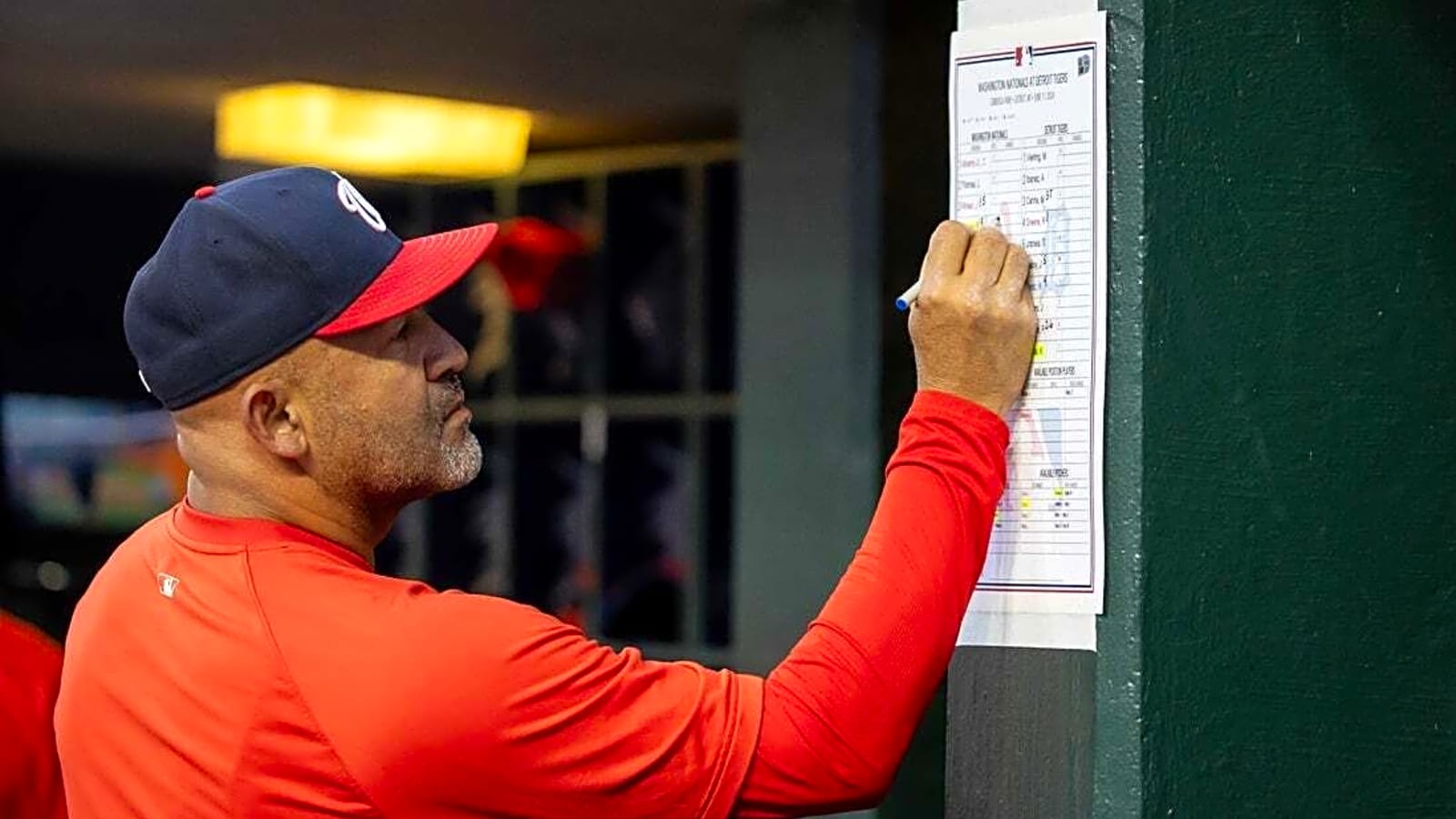 Nationals name bench coach Miguel Cairo as interim manager