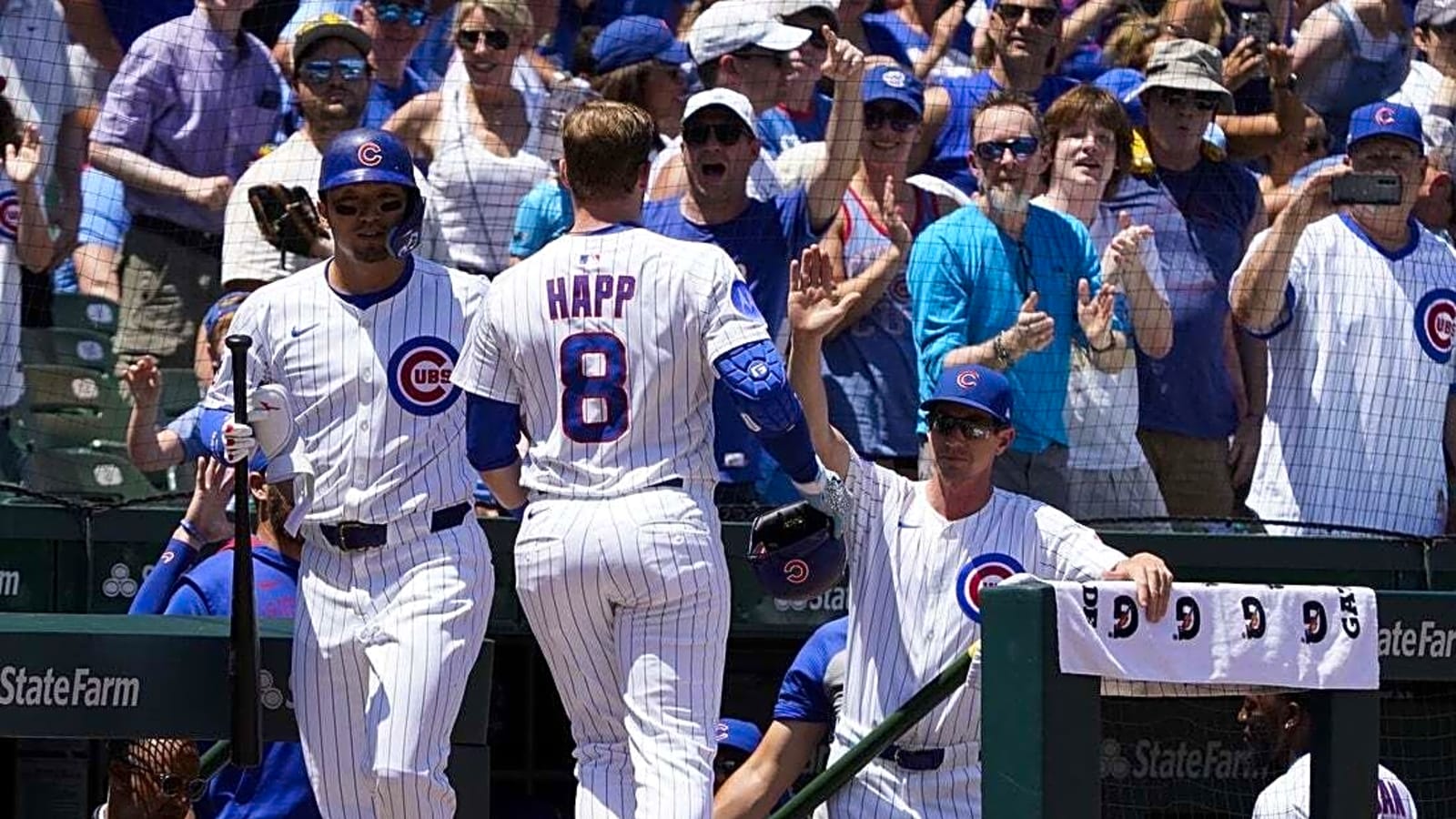 Ian Happ swats 2 of Cubs' 5 HRs in win over Mariners