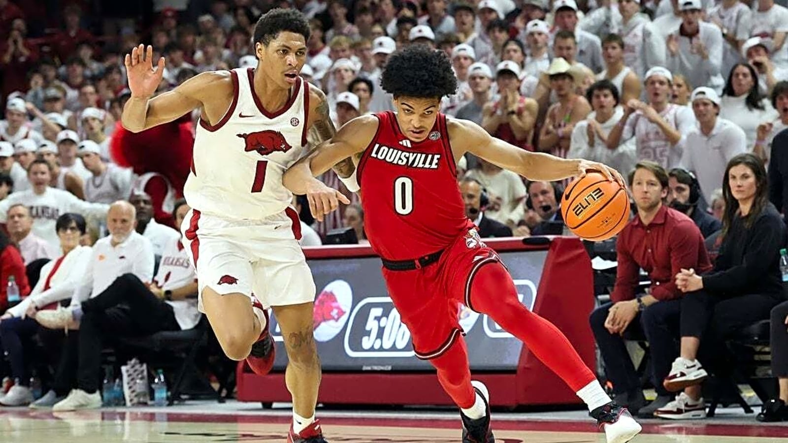 No. 11 Louisville sets sights on Montana ahead of break