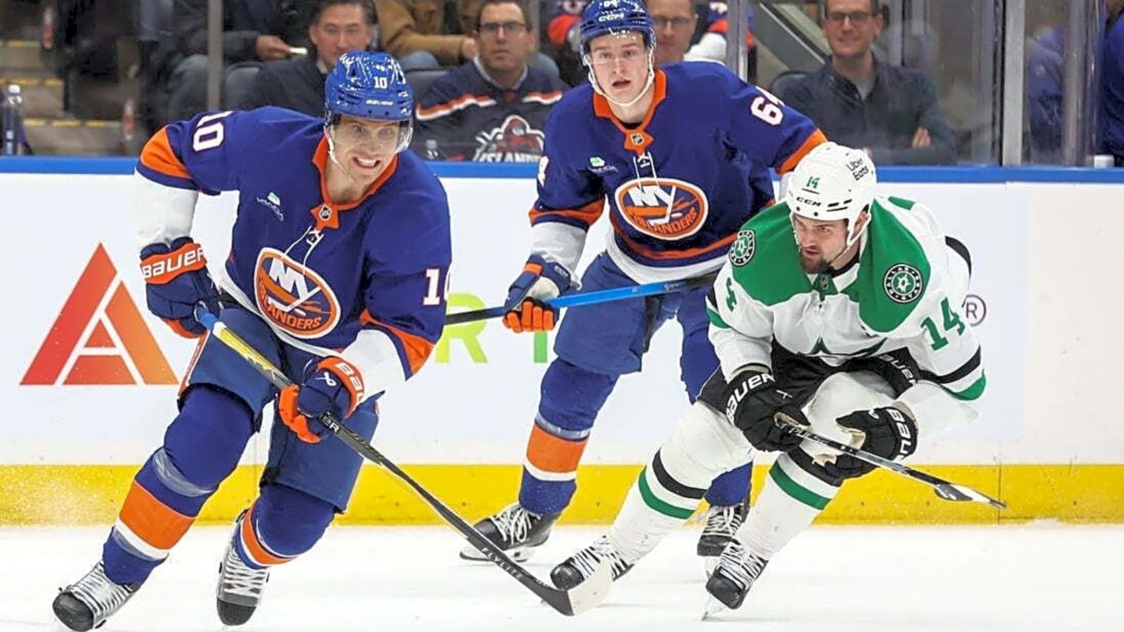 Playoff-hungry Islanders pick up crucial win over sliding Stars