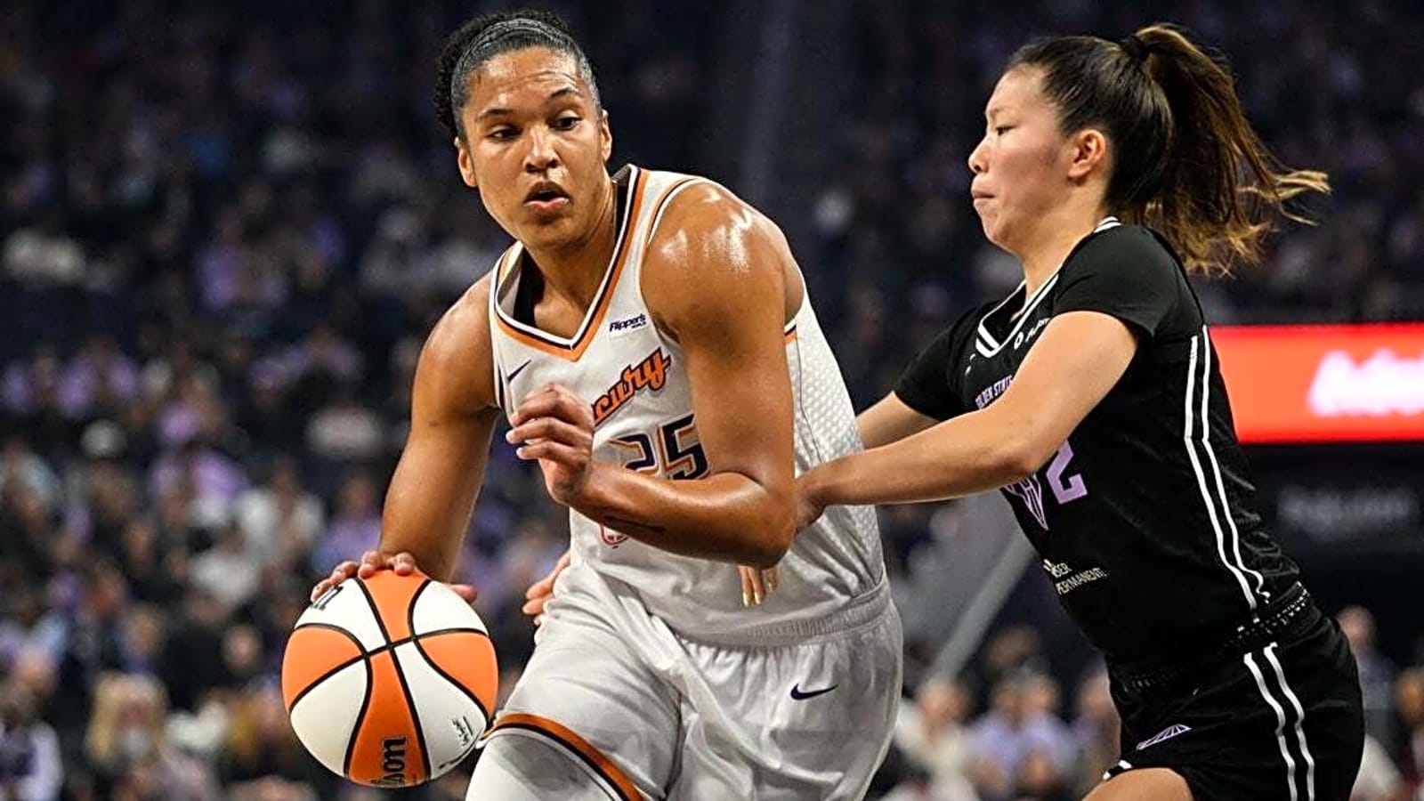 Mercury, Valkyries meet with sights on playoff positioning