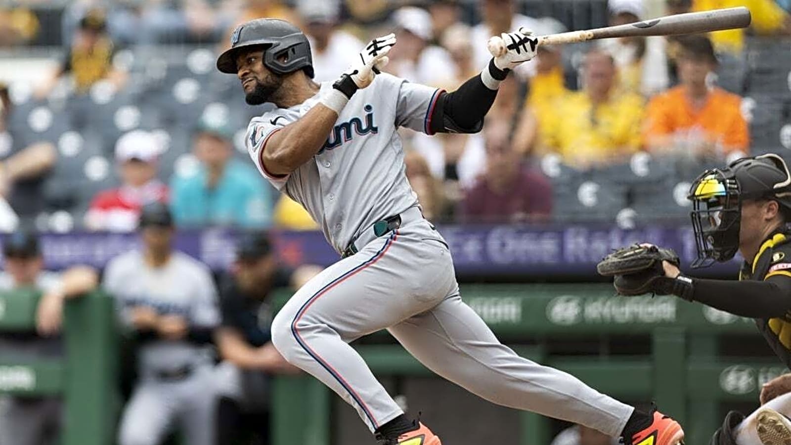 Marlins aim to remain hot in visit to Phillies