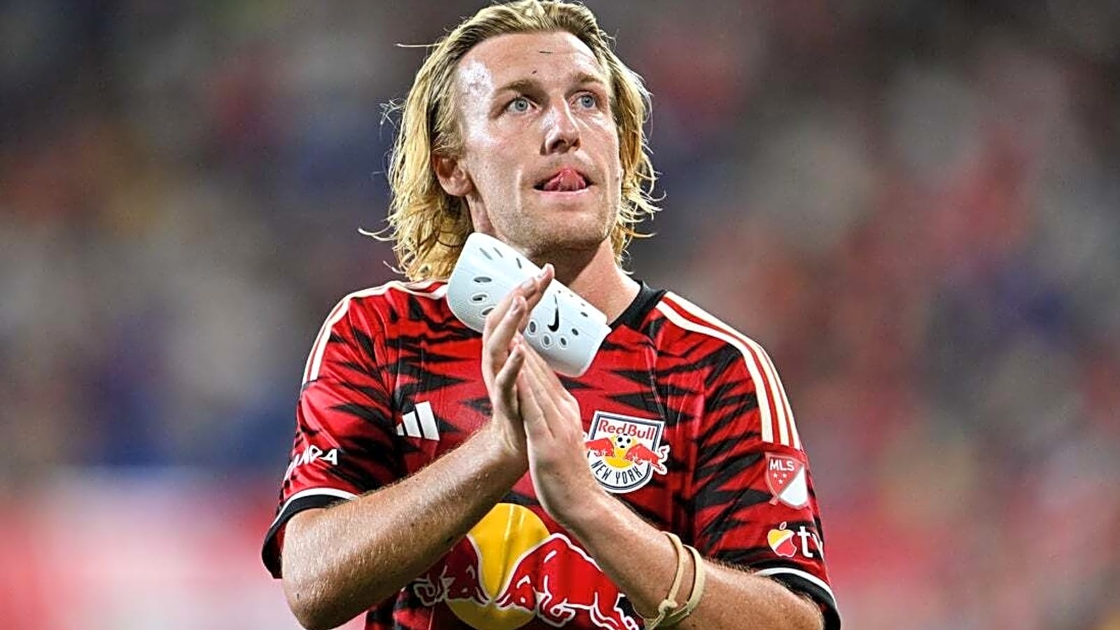 Red Bulls host Crew, have sights set on extending playoff streak