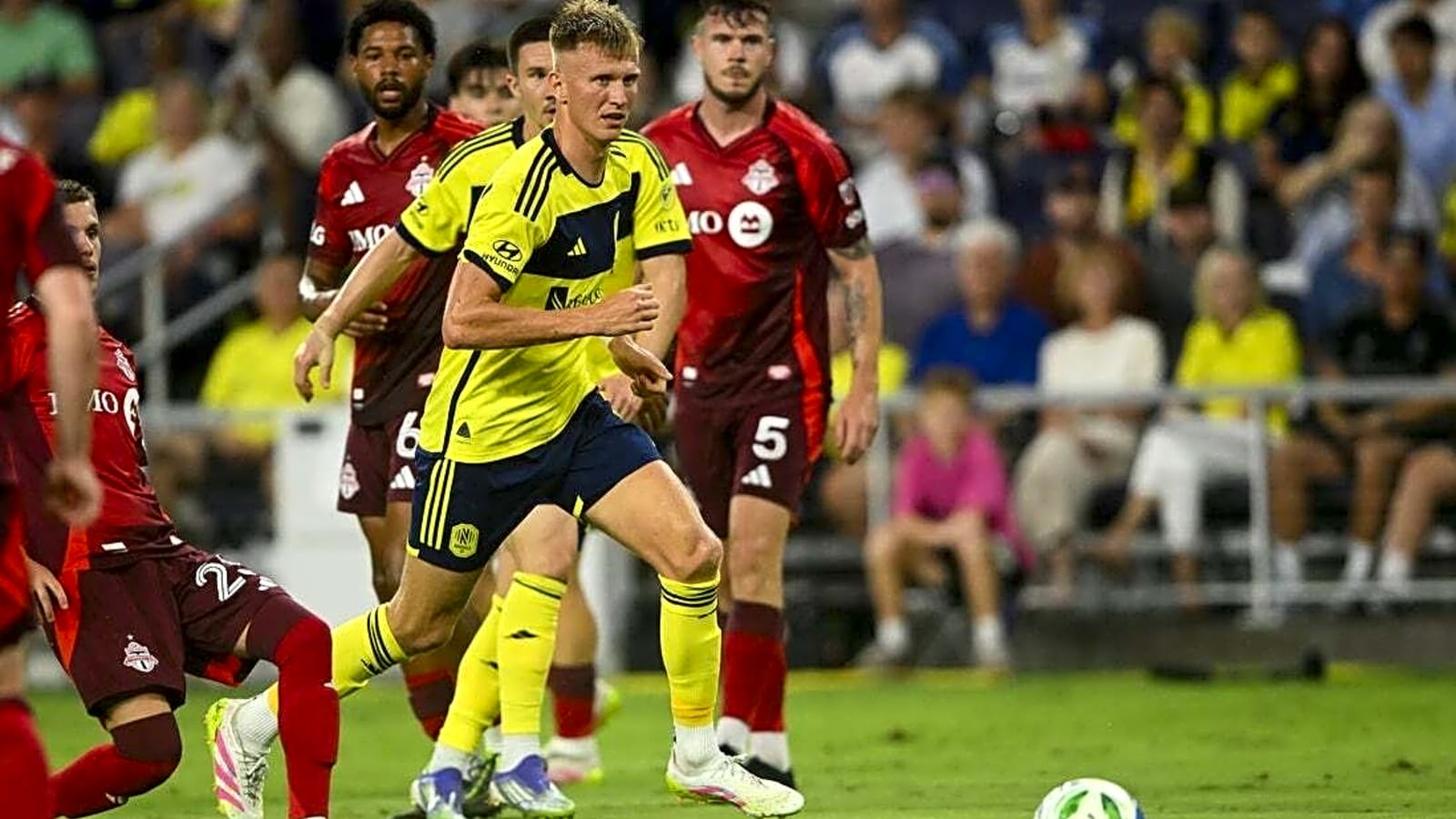 Sam Surridge ties Messi for MLS goals lead as Nashville blanks Toronto