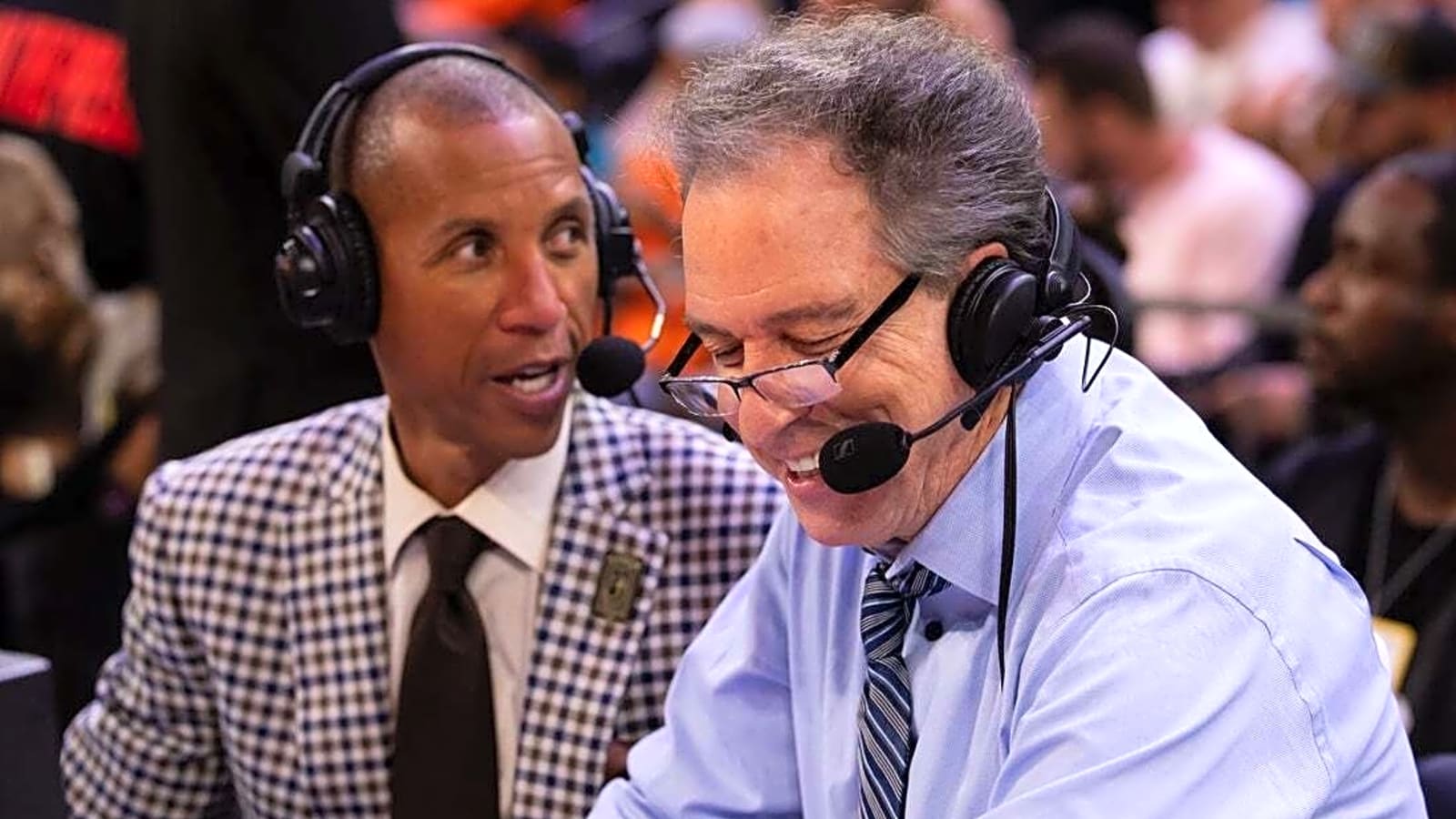 Reports: Amazon adds Kevin Harlan, analysts to NBA broadcasts
