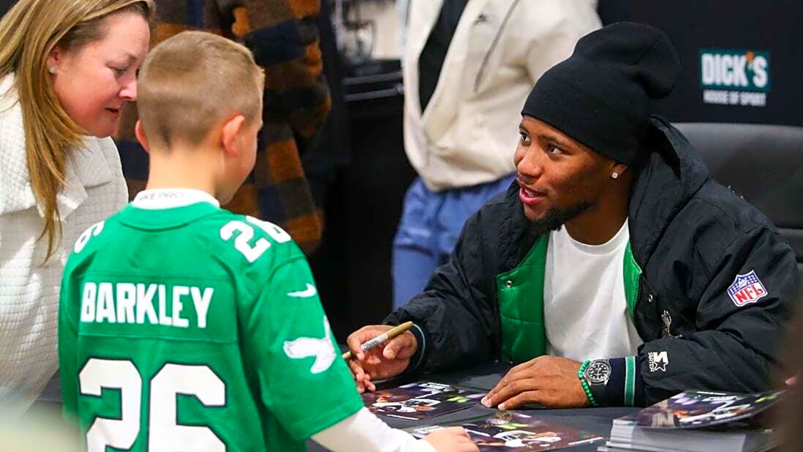 Eagles RB Saquon Barkley leads NFL in retail sales