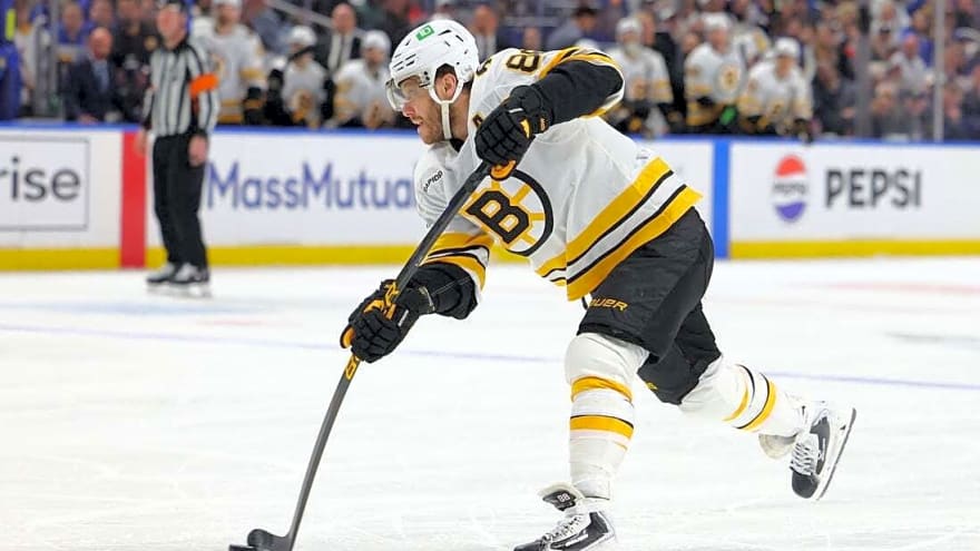 David Pastrnak saves Bruins' season with OT winner in Buffalo