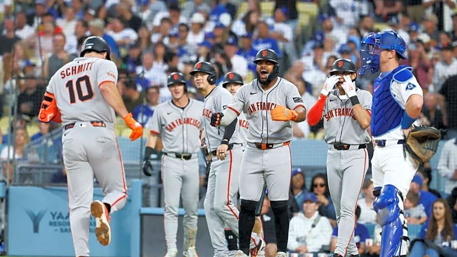 Casey Schmitt&#39;s first grand slam lifts Giants past Dodgers