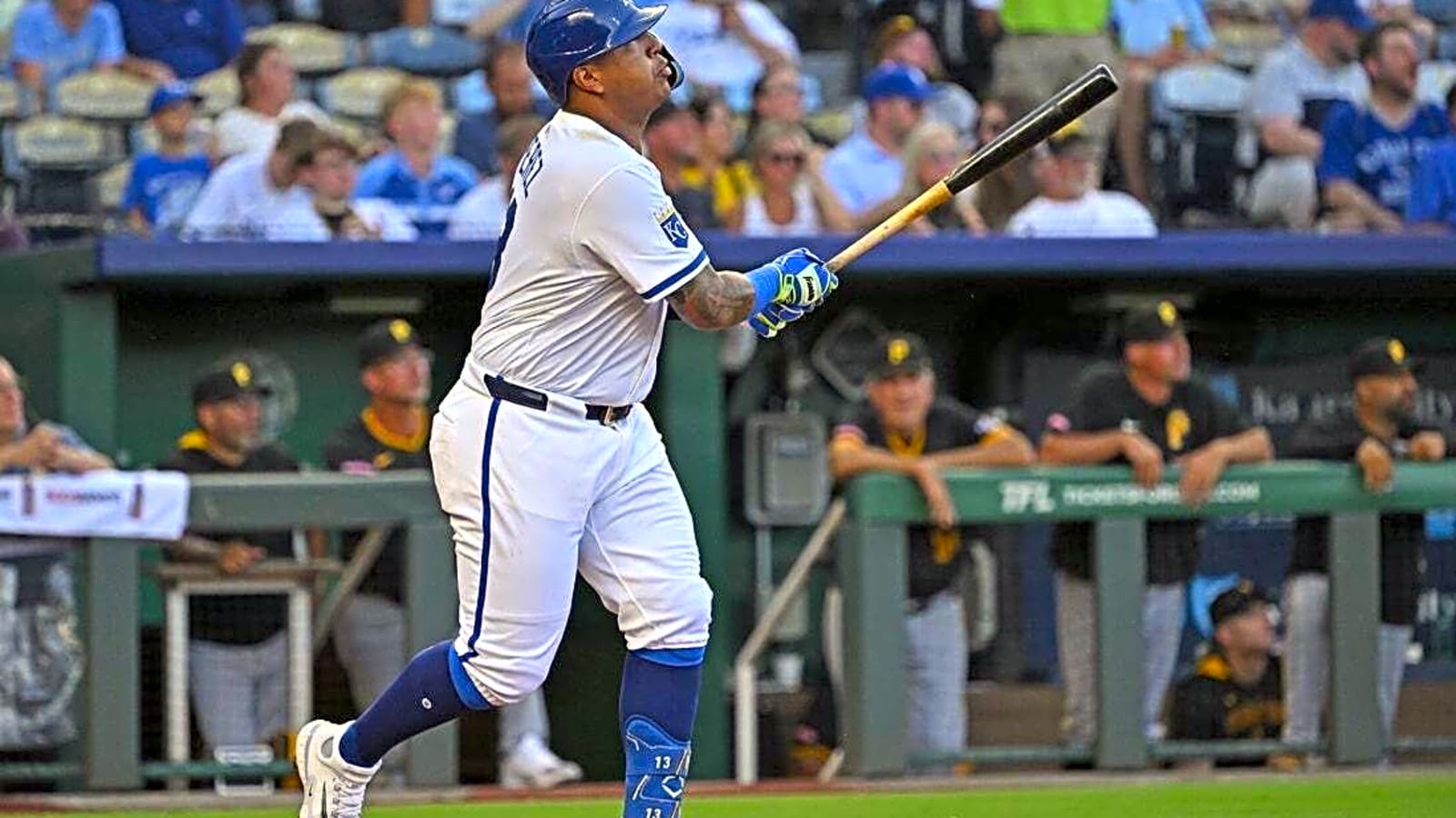 Salvador Perez&#39;s 2 homers help Royals edge Pirates