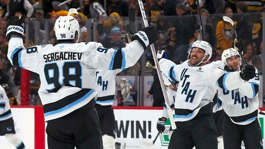 NHL roundup: Mammoth stun Penguins in OT after last-second goal