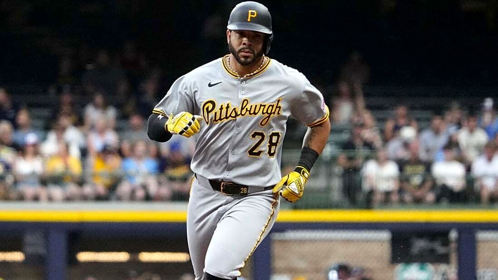 Pirates edge Brewers on Nick Gonzales&#39; 5-hit night