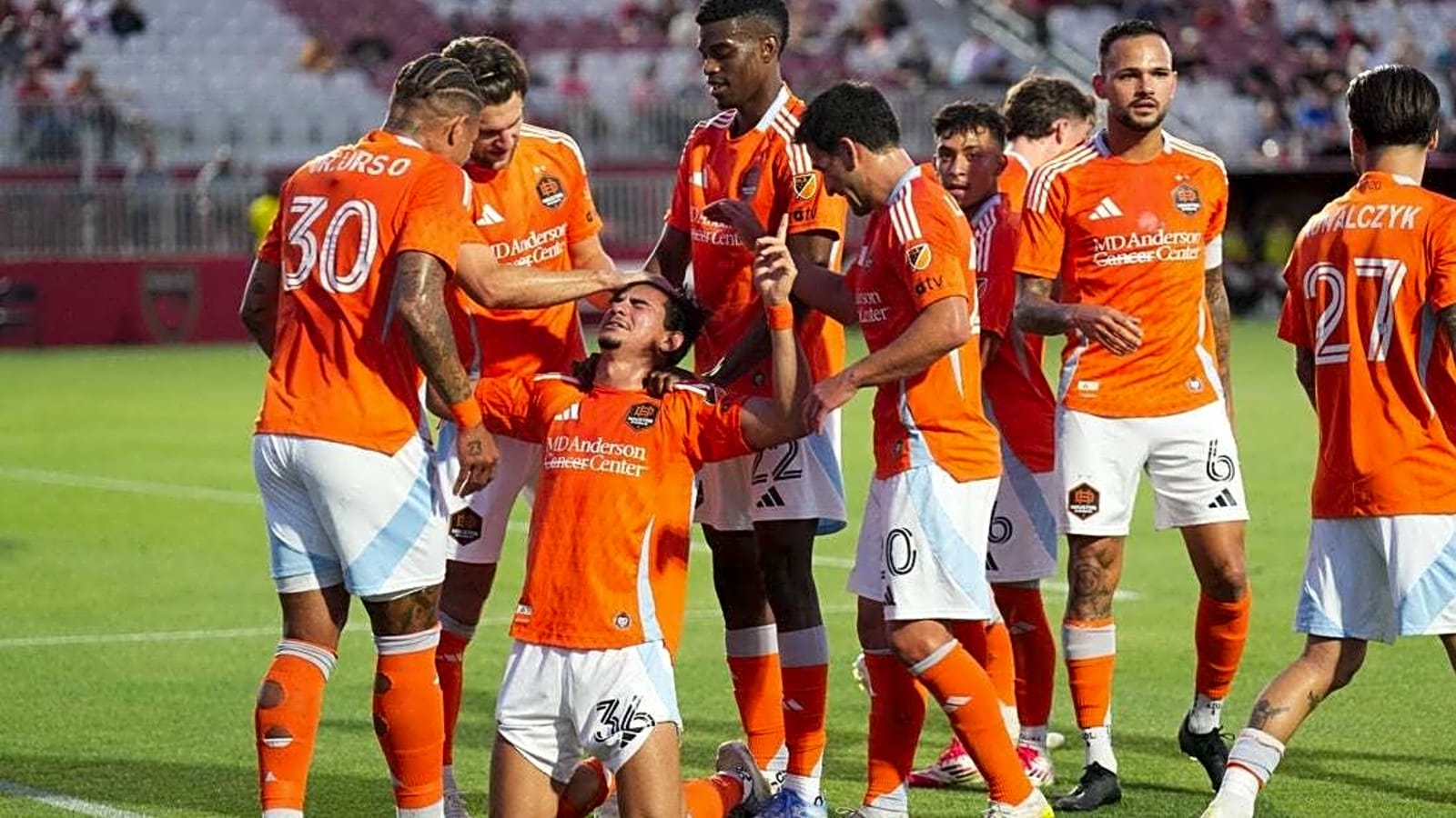 Dynamo acquire Brazilian D Felipe Andrade on loan