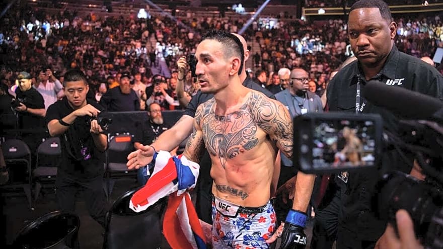 Max Holloway-Charles Oliveira title fight to headline UFC 326