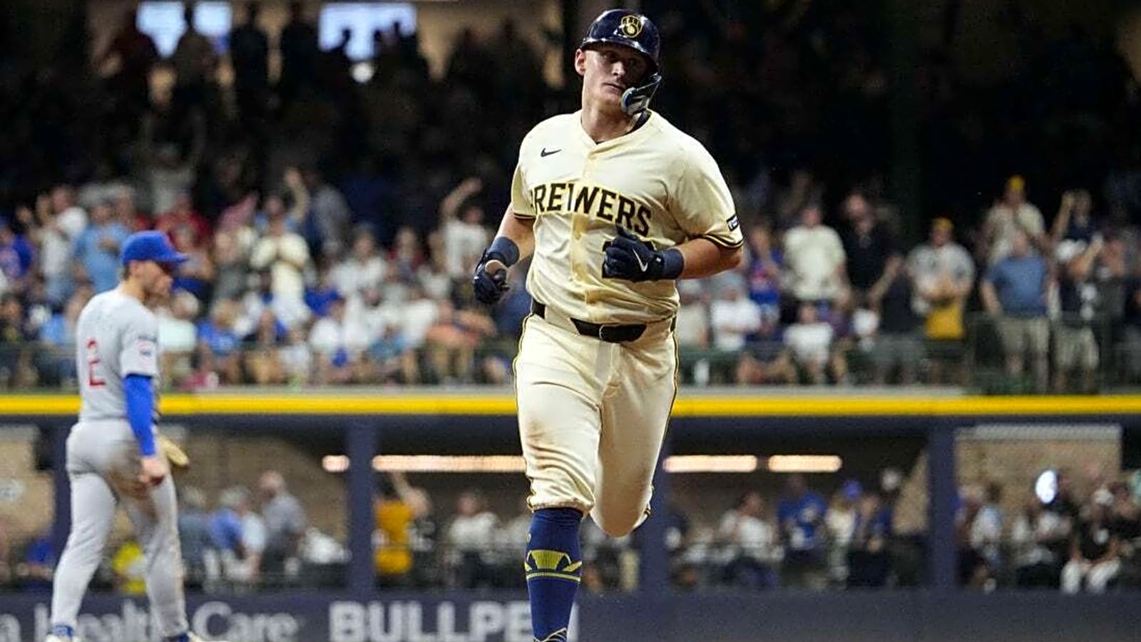 MLB roundup: Andrew Vaughn, Brewers slam Cubs