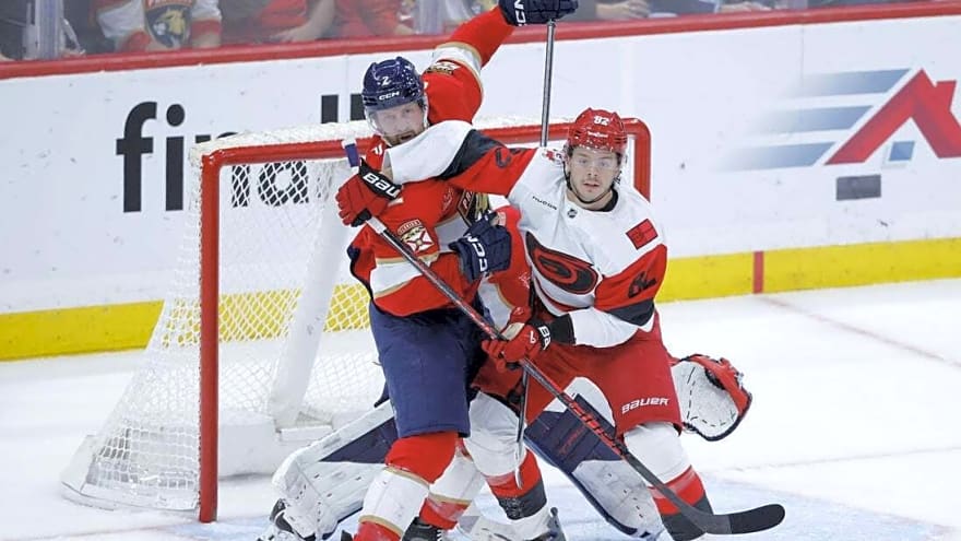 Panthers rally with 3 late third-period goals to edge Hurricanes in shootout