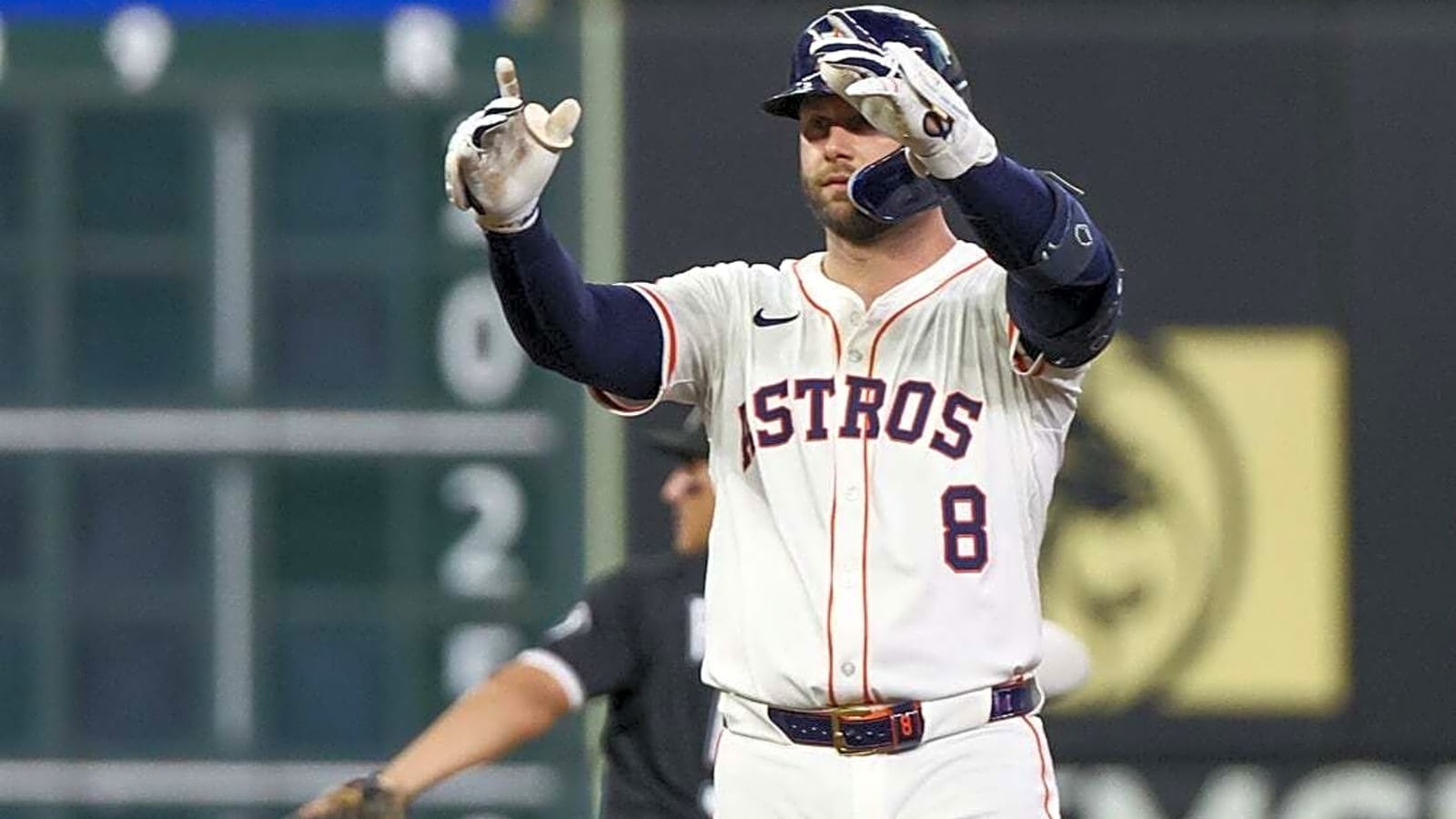 Christian Walker powers Astros to 10-2 win over White Sox