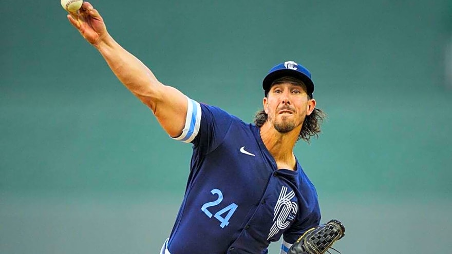 Rockies sign veteran RHP Michael Lorenzen