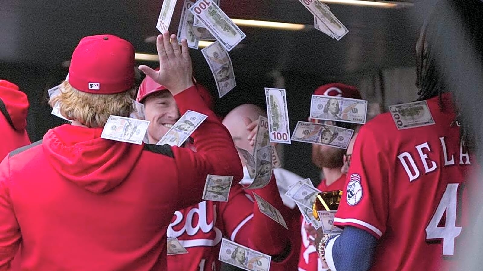 Austin Hays, Reds ride power surge into finale vs. Rockies