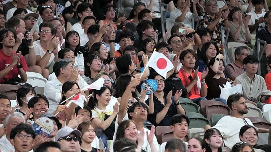 White Sox make unexpected move, sign Japanese star Munetaka Murakami