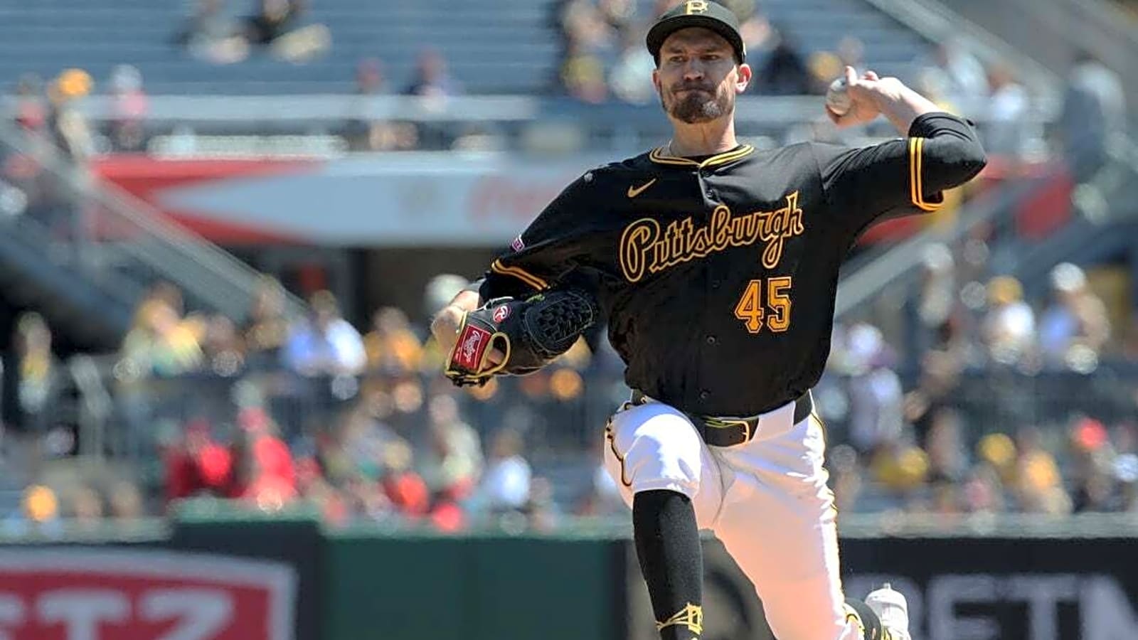 Andrew Heaney pitches Pirates past Nationals 1-0