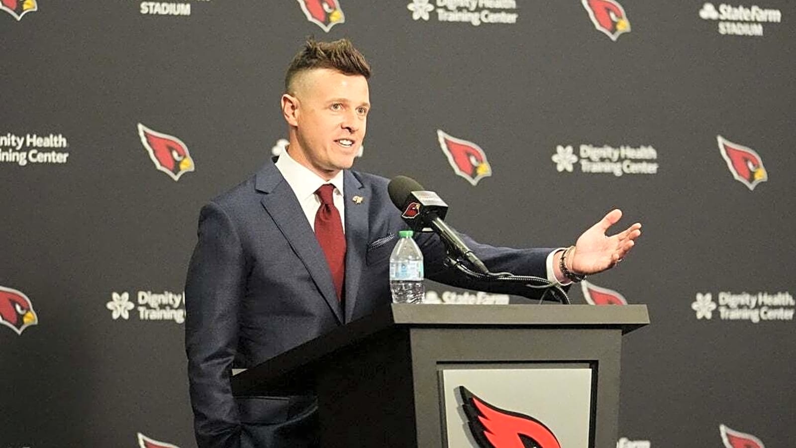 Cardinals' Mike LaFleur defends OC choice Nathaniel Hackett