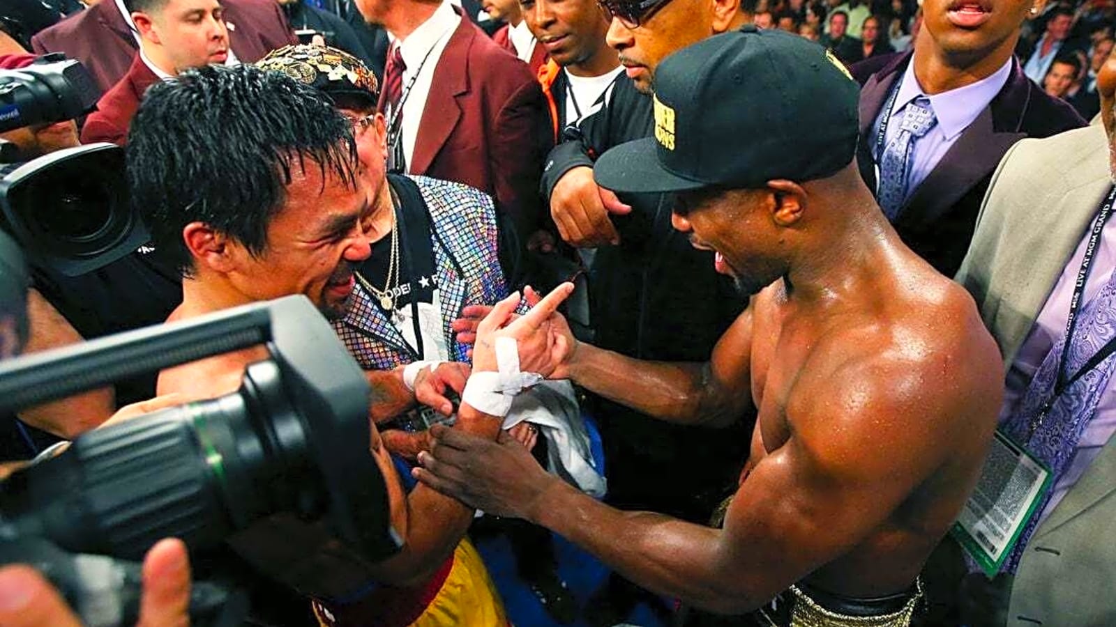 Floyd Mayweather Jr., Manny Pacquiao agree to rematch