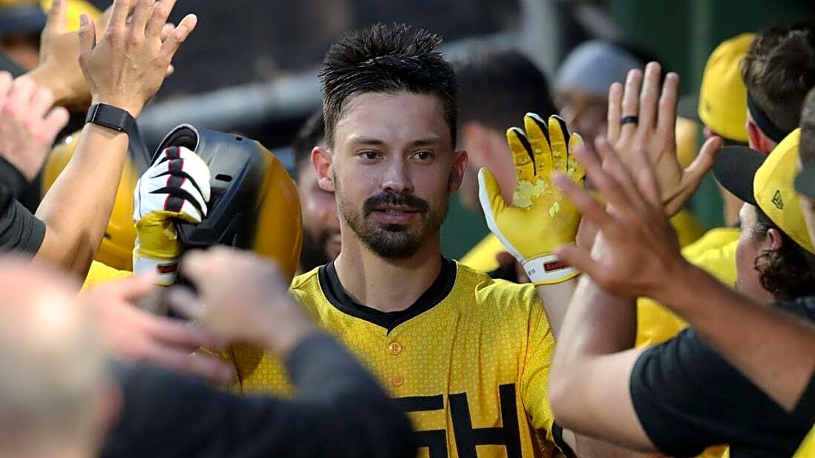 Bryan Reynolds (3-run HR), Pirates pound Mets