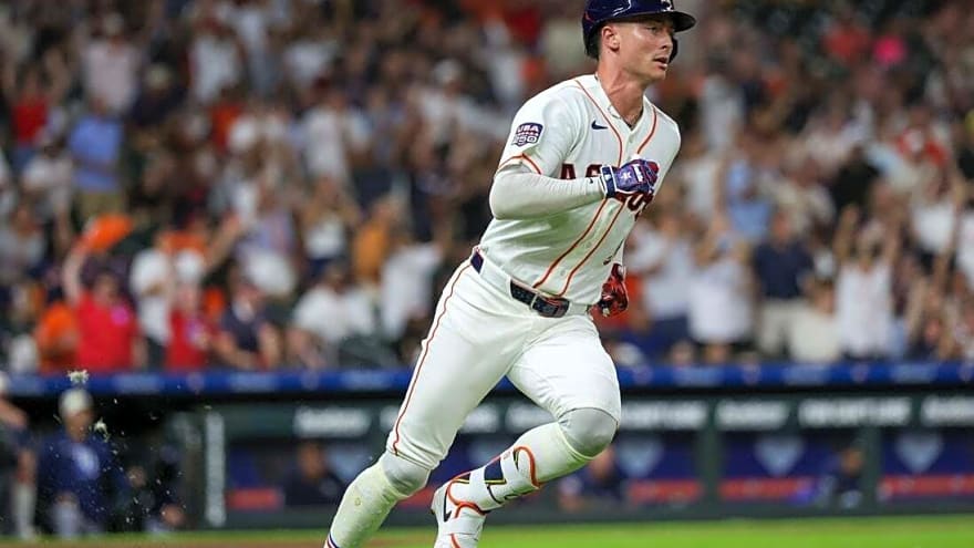Astros carry shaken-up roster into rubber game with Rays