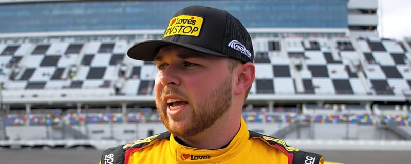Layne Riggs wants to be with Front Row in his pursuit of Truck Series title