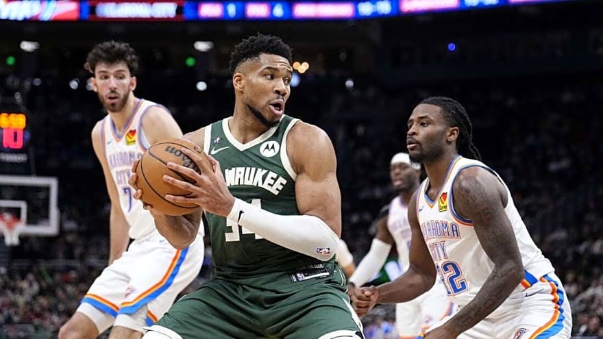 Frustrated Giannis Antetokounmpo calls for Bucks to step up vs. Nuggets