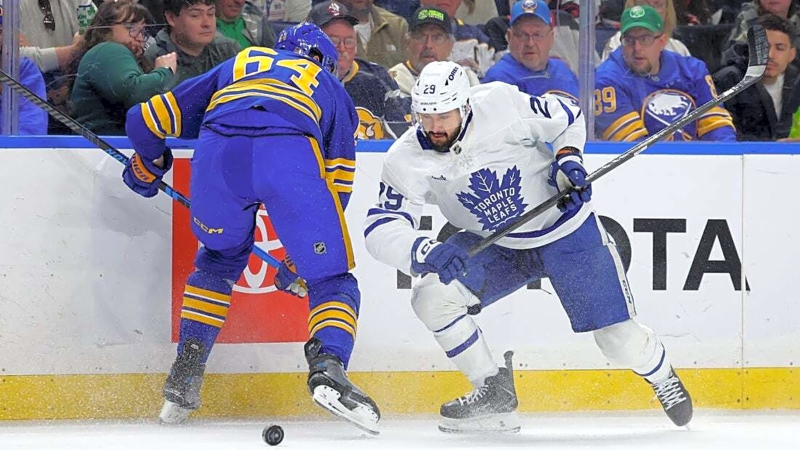 Maple Leafs’ effort to regroup continues against Islanders