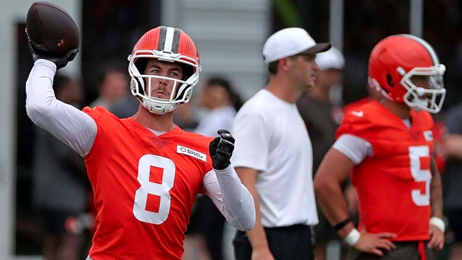 Browns QB Kenny Pickett dealing with hamstring issue