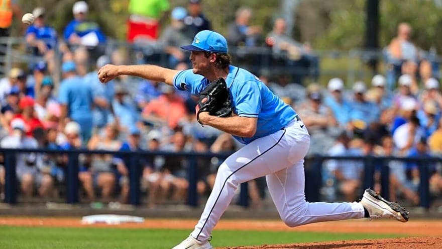 Brewers acquire RHP Jake Woodford from Rays