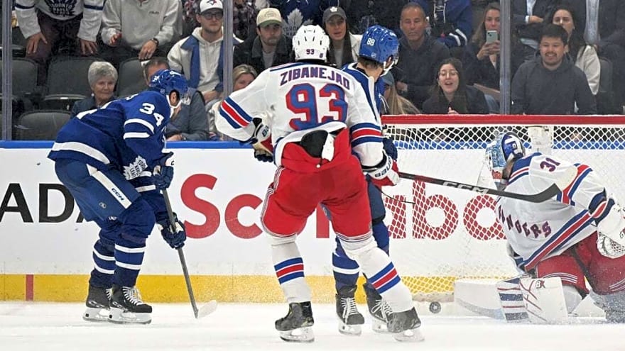 Auston Matthews&#39; OT goal lifts Leafs over reeling Rangers