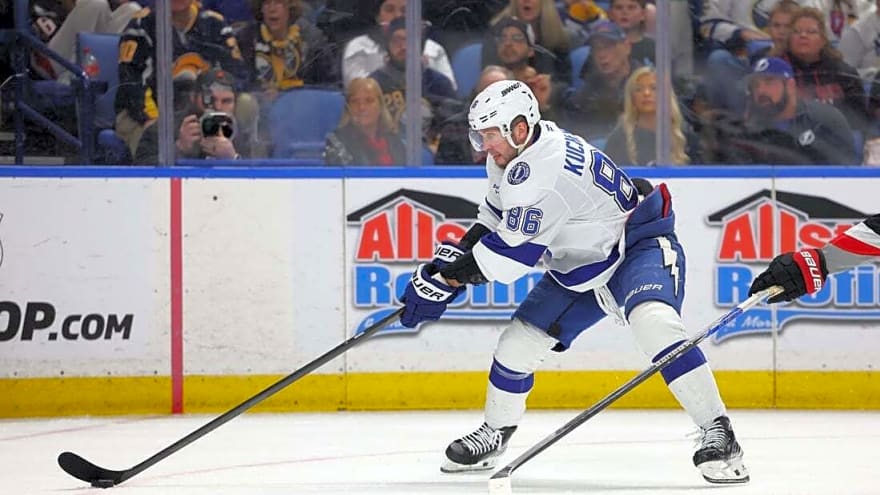 Lightning try to take down Hurricanes in latest clash