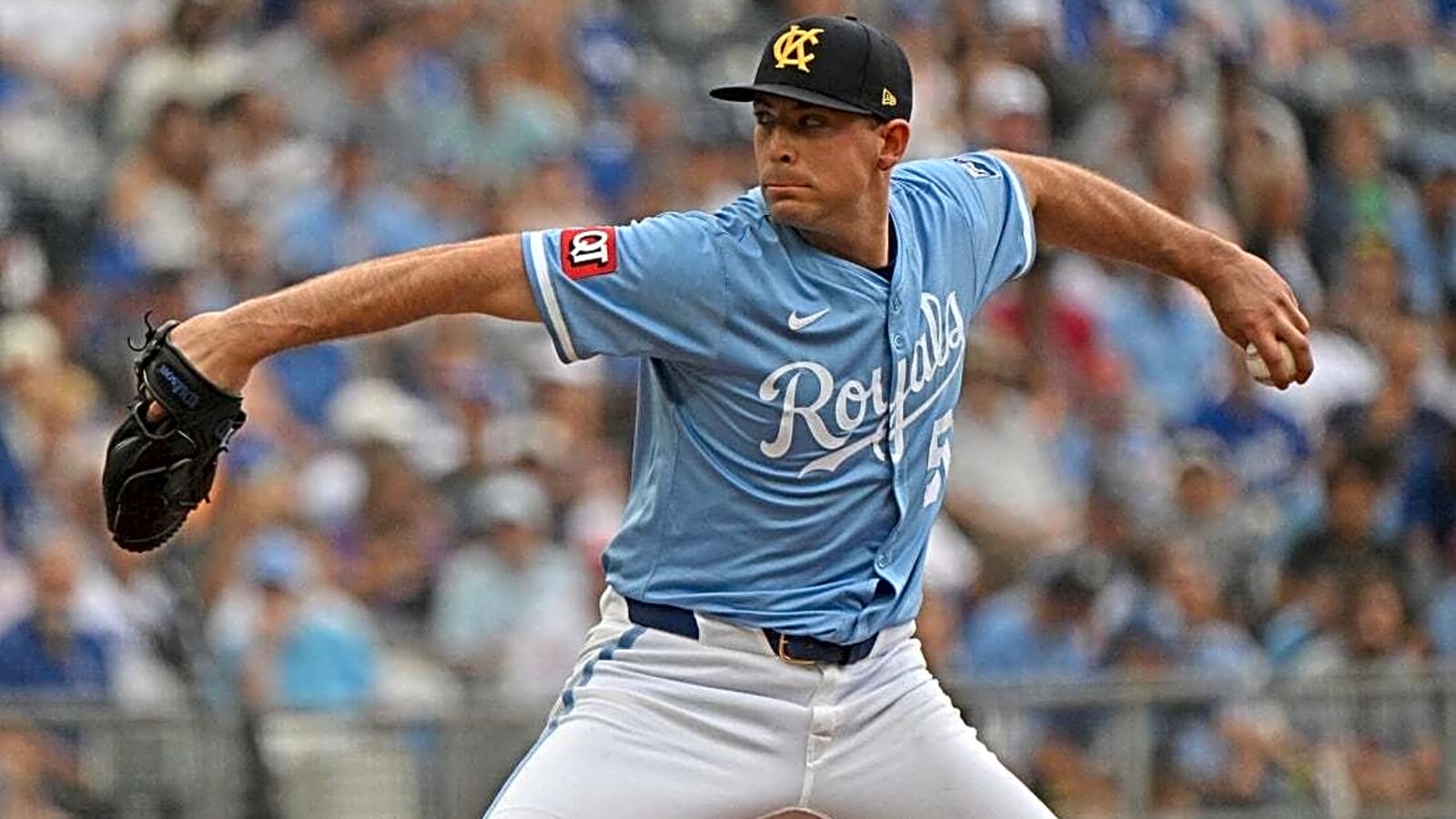 Royals aim to complete rare home sweep in matchup vs. Pirates