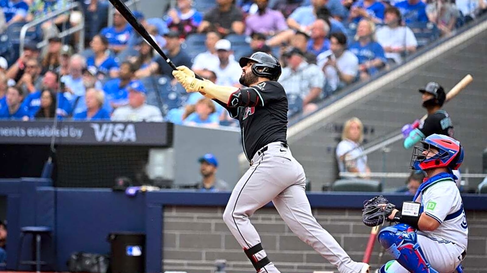 Eugenio Suarez, Diamondbacks tee off on Blue Jays