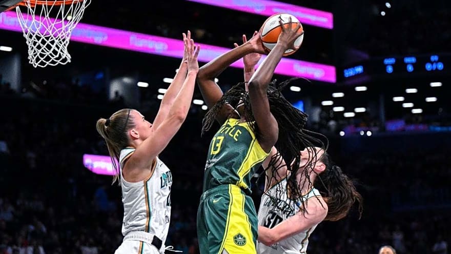 Liberty drops third of four in home loss to Storm