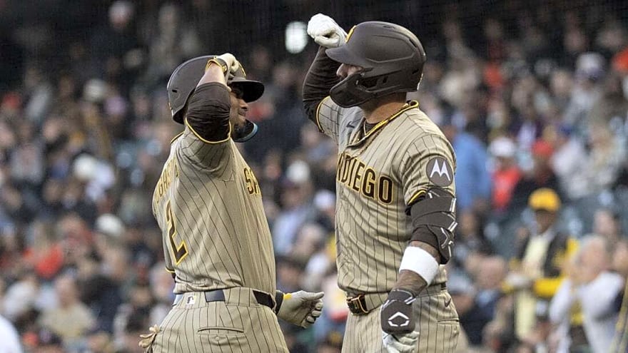 Padres slug their way past Giants