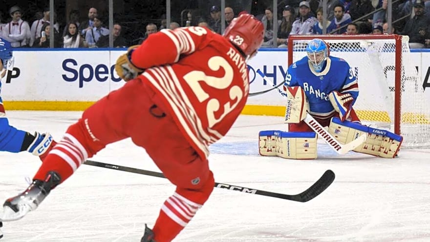 Lucas Raymond lifts Red Wings past Jonathan Quick, Rangers