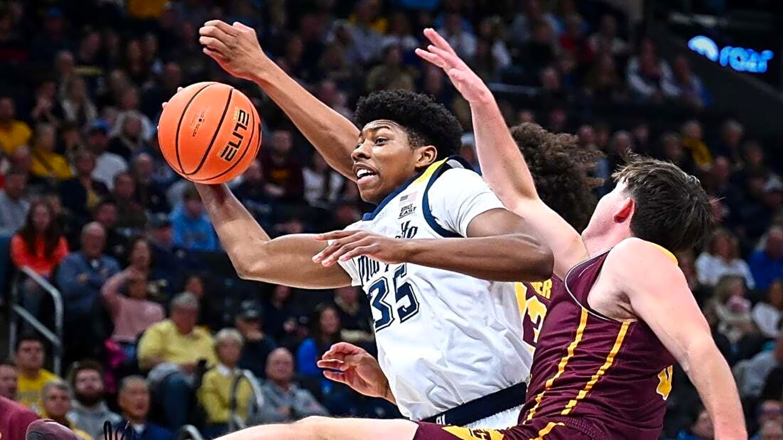 Familiarity all around as Marquette faces Oklahoma in Chicago