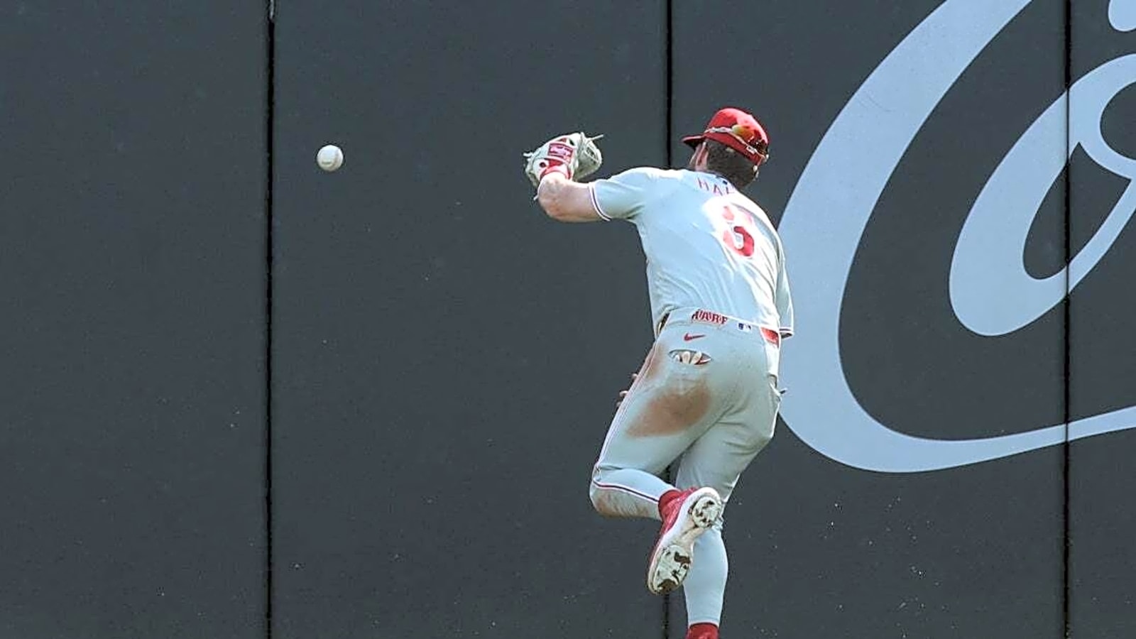 Alec Bohm homers in 10th as Phillies even series with Braves