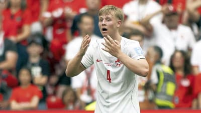World Cup ticket prices plummet after Canada, South Korea losses