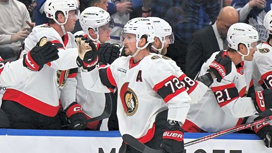 Senators extend Maple Leafs' skid with resounding win