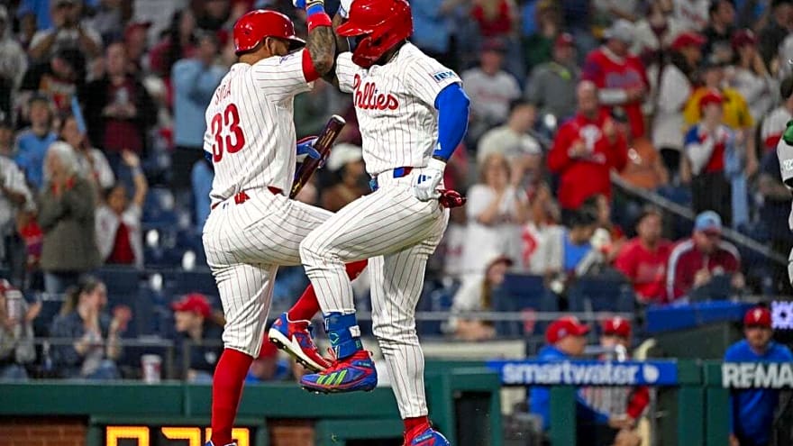Phillies' 4-run eighth fuels rally past Athletics