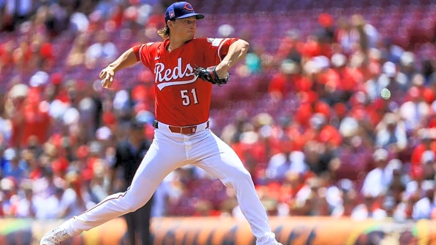 Brady Singer tosses gem to secure Reds sweep of Rays