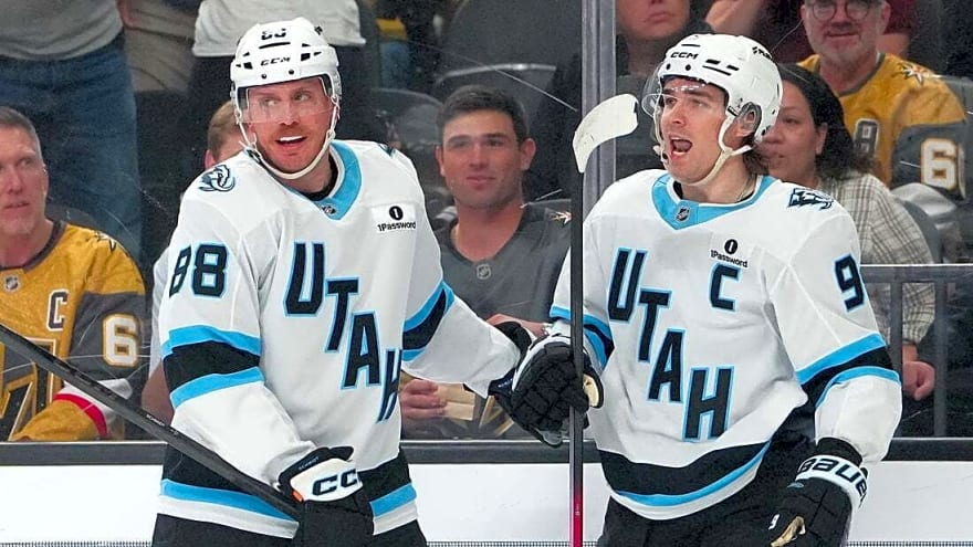 Karel Vejmelka, Mammoth dominate Knights in shutout