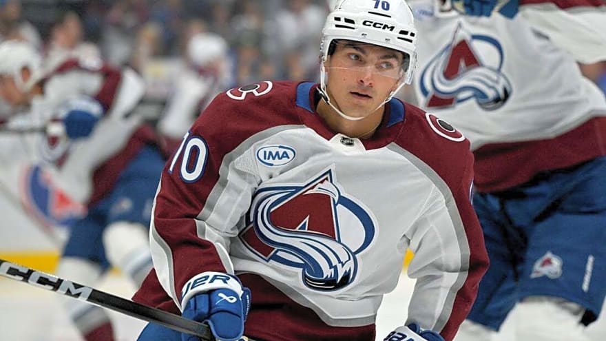 Avalanche sign D Sam Malinski to 4-year extension