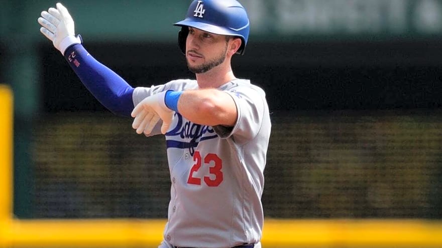 Dodgers cruise past Reds 8-2, claim 13th NL West title in 14 years