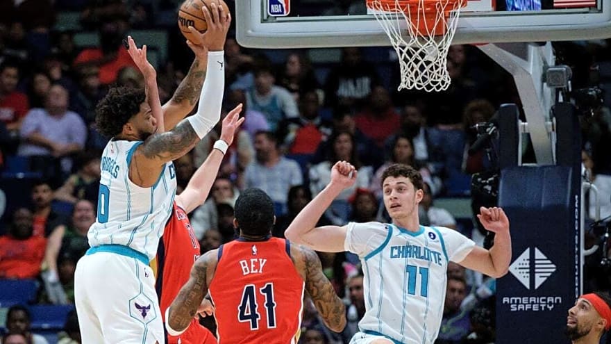 Late surge vs. Hornets gives Pelicans first win of season